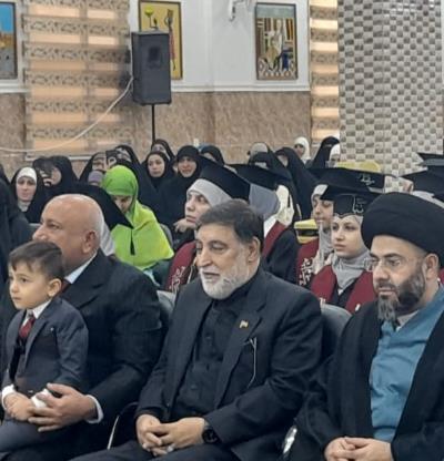 القنصل العام بالوکالة یشارك في حفل تخرج طالبات مدرسة الصالحات الأهلیة للبنات